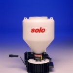 SOLO GRANULE SPREADER