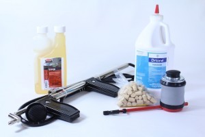 CARPENTER BEE KIT WITH TROMBONE SPRAYER AND CYPERMETHRIN