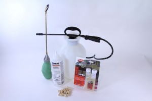 CARPENT BEE KIT WITH CENTO DUSTER